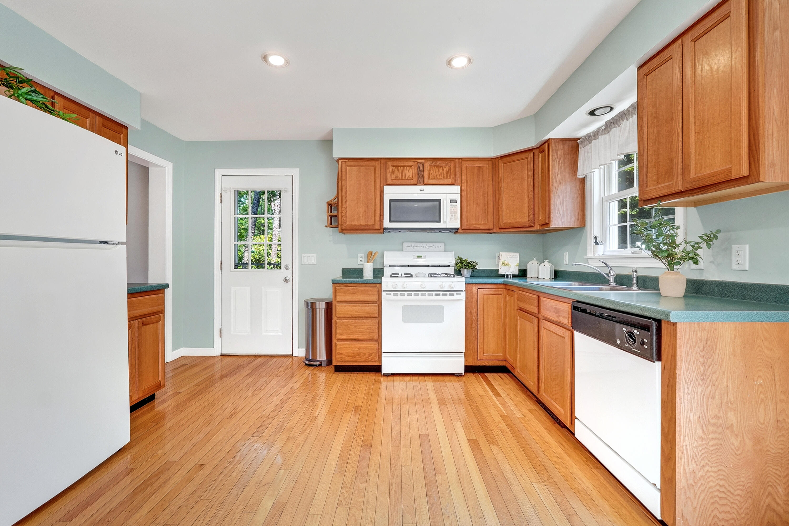 88 Waterfield Road Osterville MA 02655