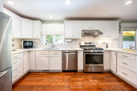 80 Holder Lane Barnstable MA 02668