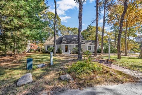 35 Marway Mashpee MA 02649