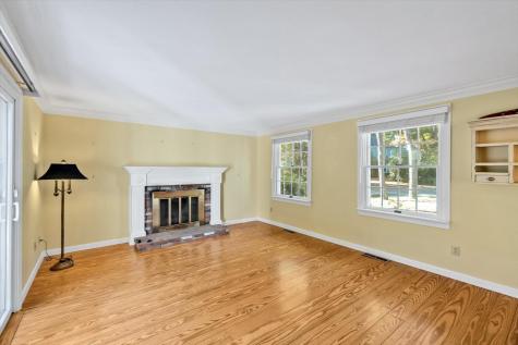 35 Marway Mashpee MA 02649