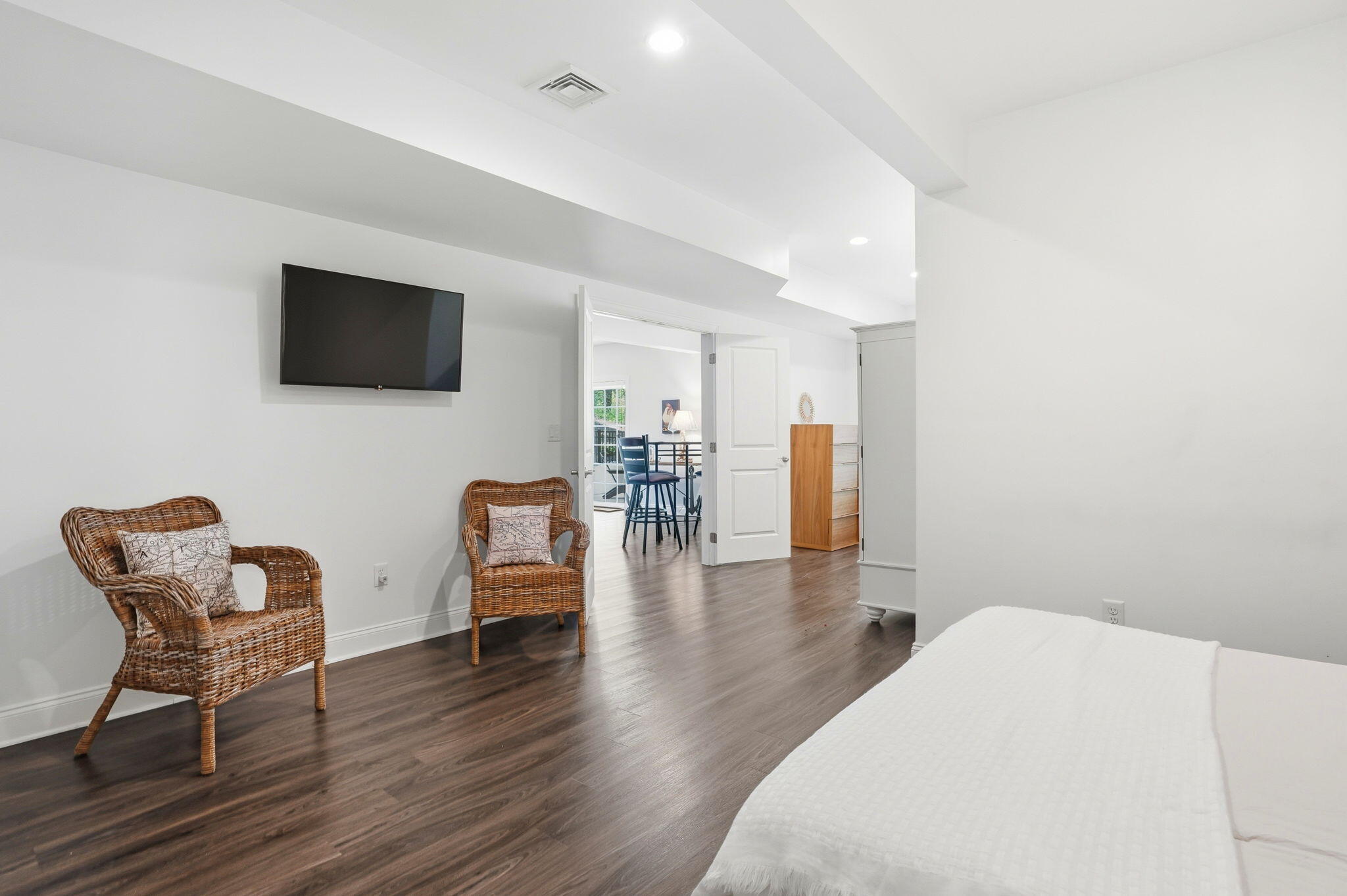 48 Briarwood Plymouth MA 02360