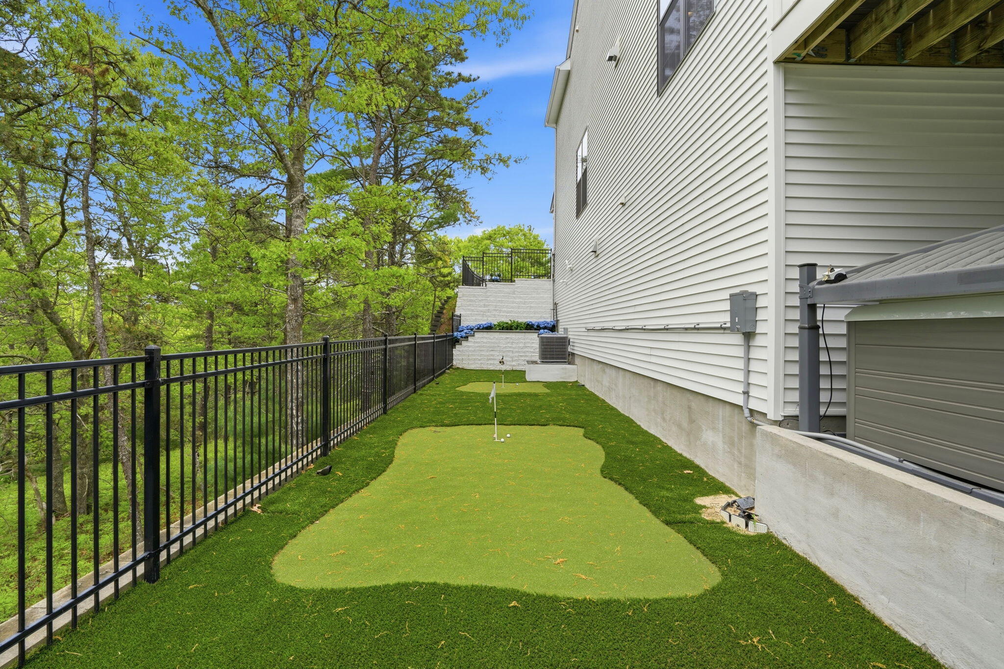 48 Briarwood Plymouth MA 02360