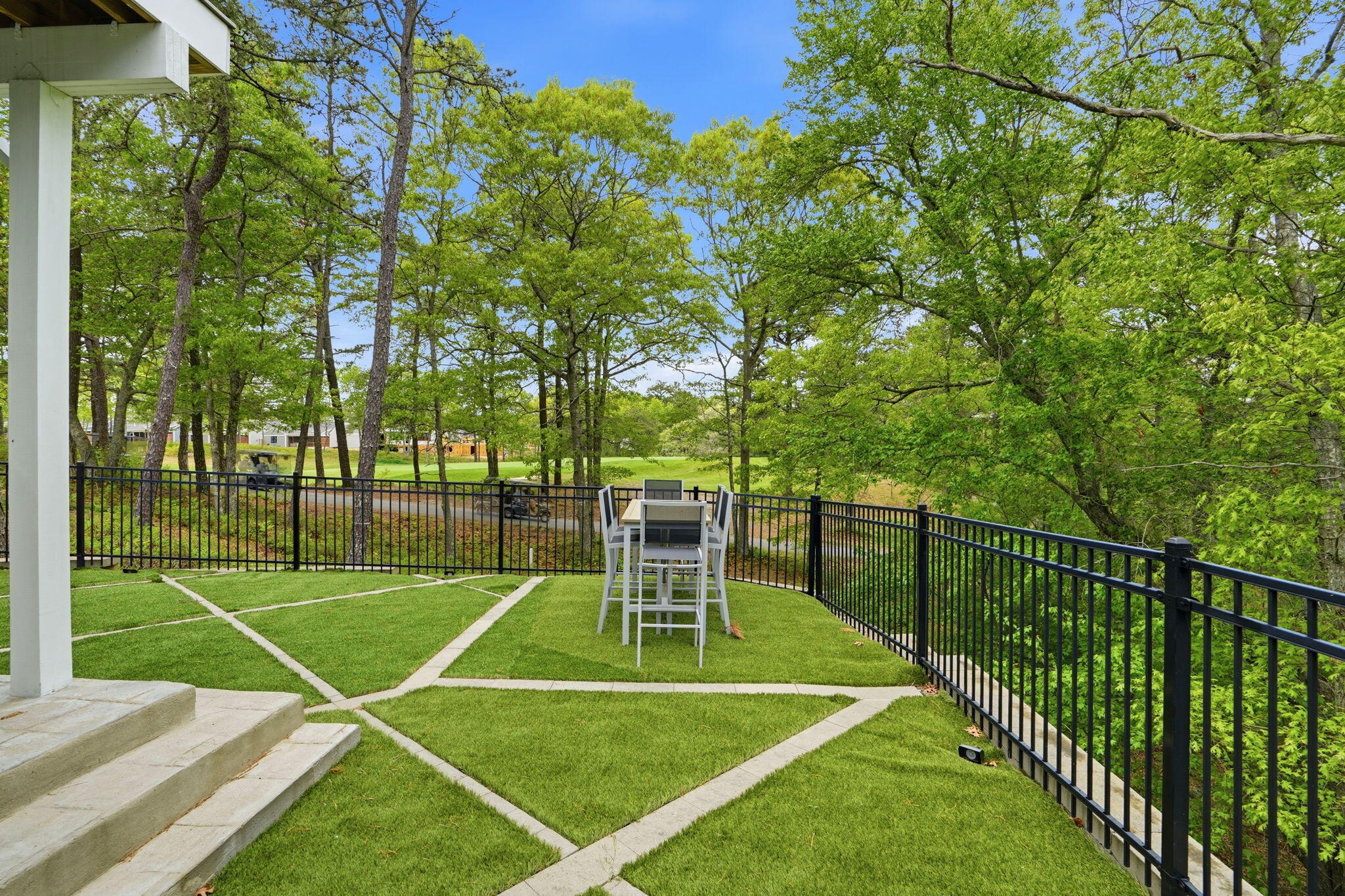 48 Briarwood Plymouth MA 02360