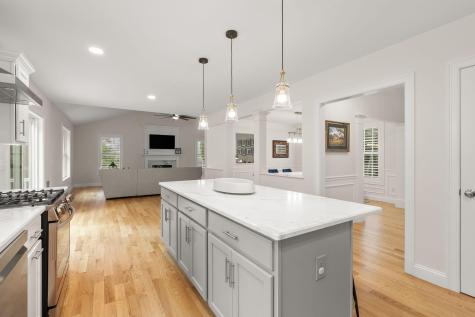 128 Thomas Street Middleborough MA 02346