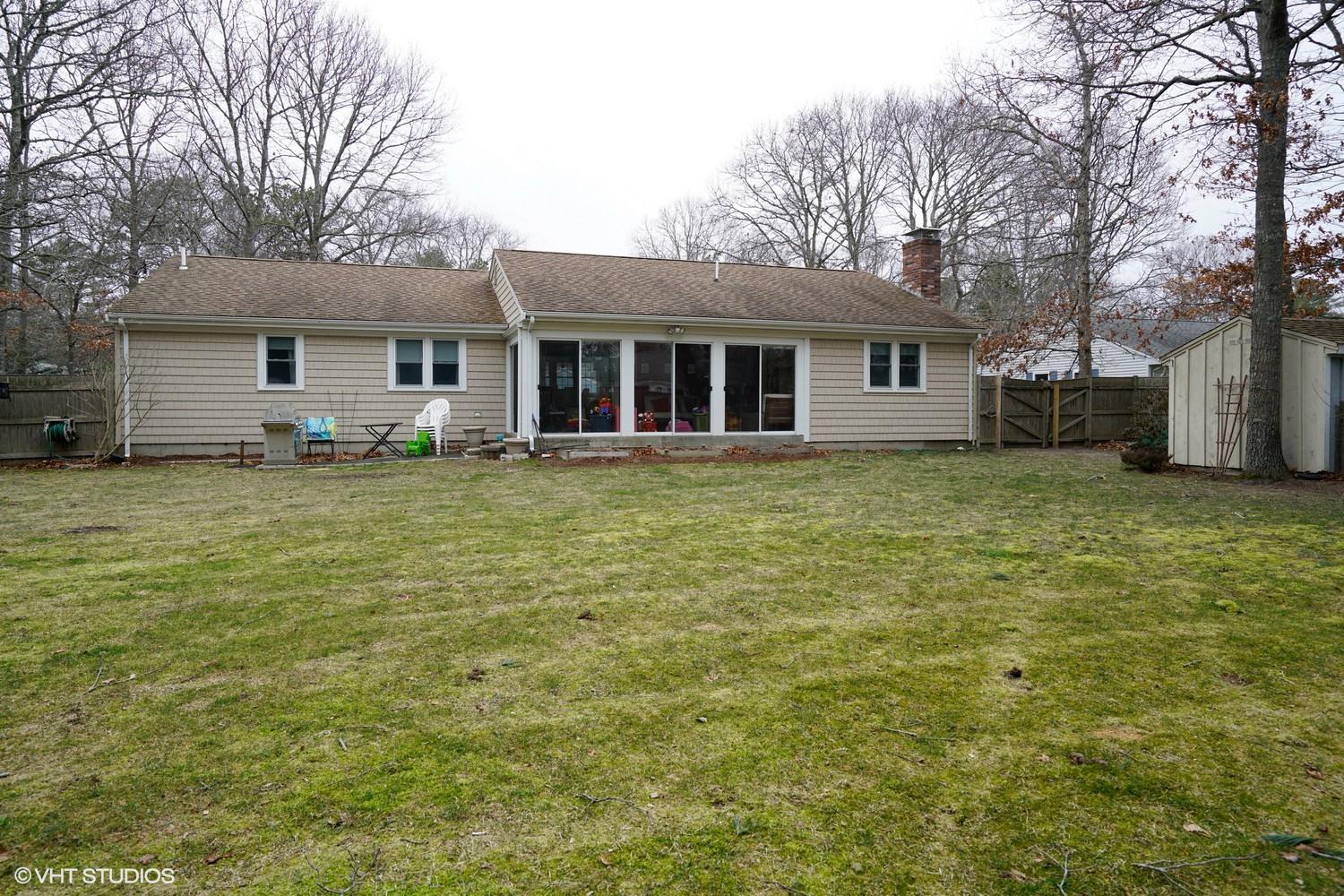 16 Foxglove Road Centerville MA 02632