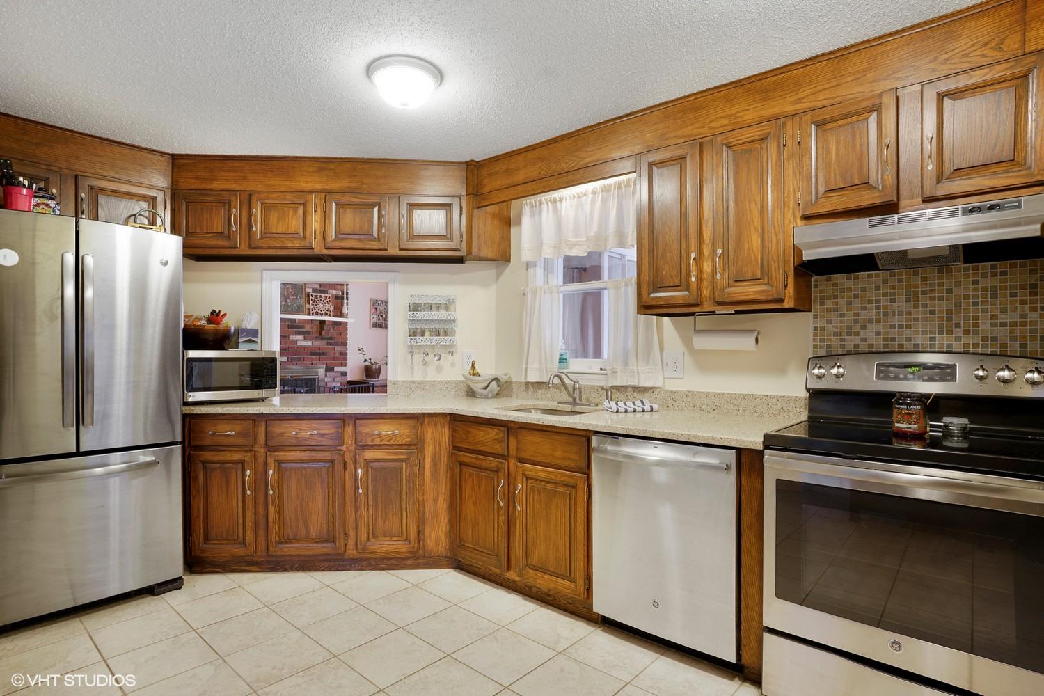 16 Foxglove Road Centerville MA 02632