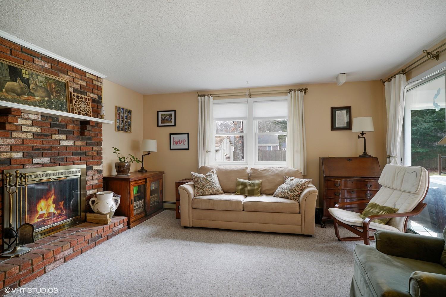 16 Foxglove Road Centerville MA 02632
