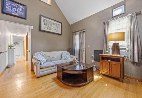 37 Sandra Way Plymouth MA 02360