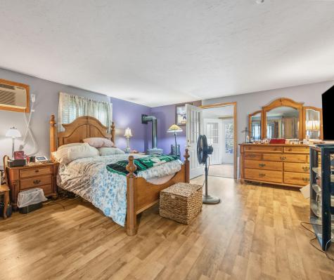 37 Sandra Way Plymouth MA 02360