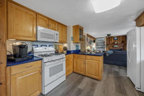 12 Winthrop Drive Falmouth MA 02536