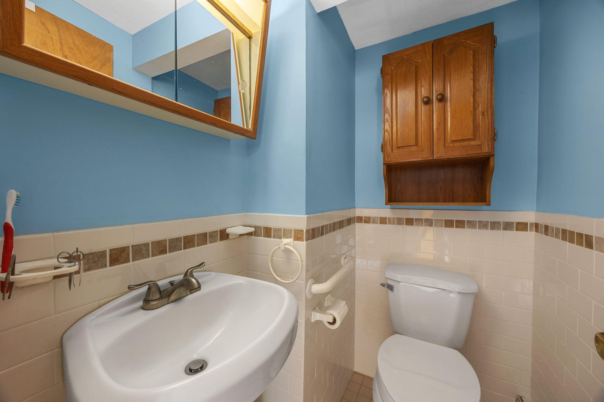 12 Winthrop Drive Falmouth MA 02536