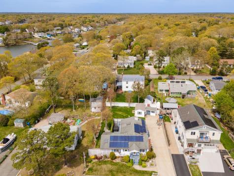 12 Winthrop Drive Falmouth MA 02536