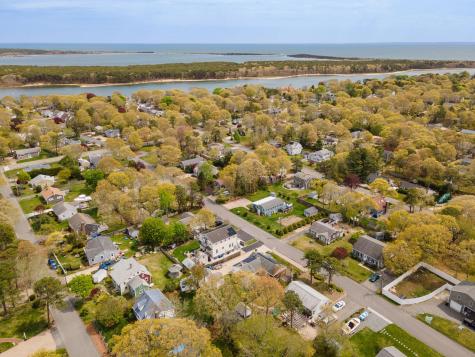 12 Winthrop Drive Falmouth MA 02536