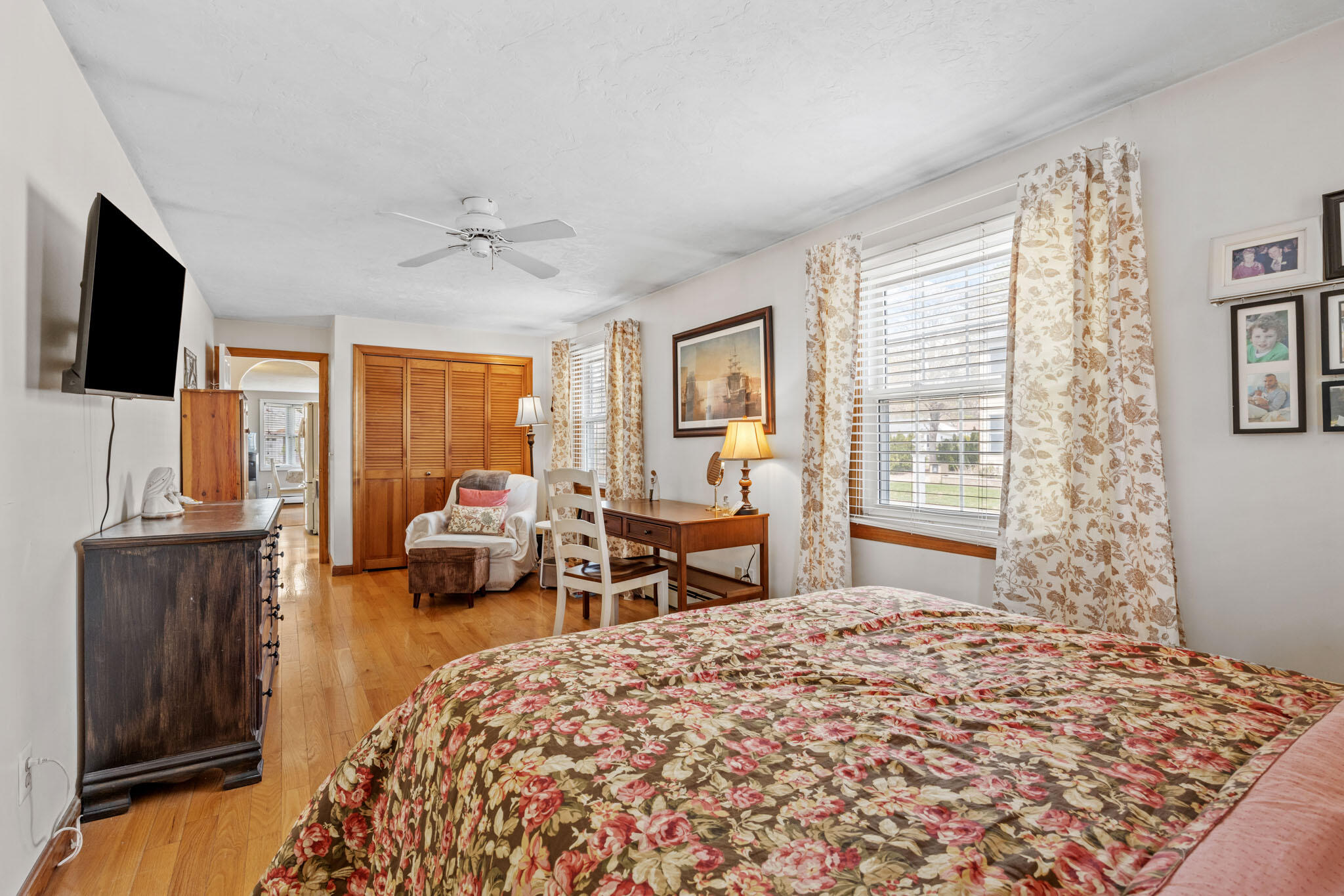 25 Clover Lane Mashpee MA 02649