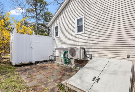 25 Clover Lane Mashpee MA 02649