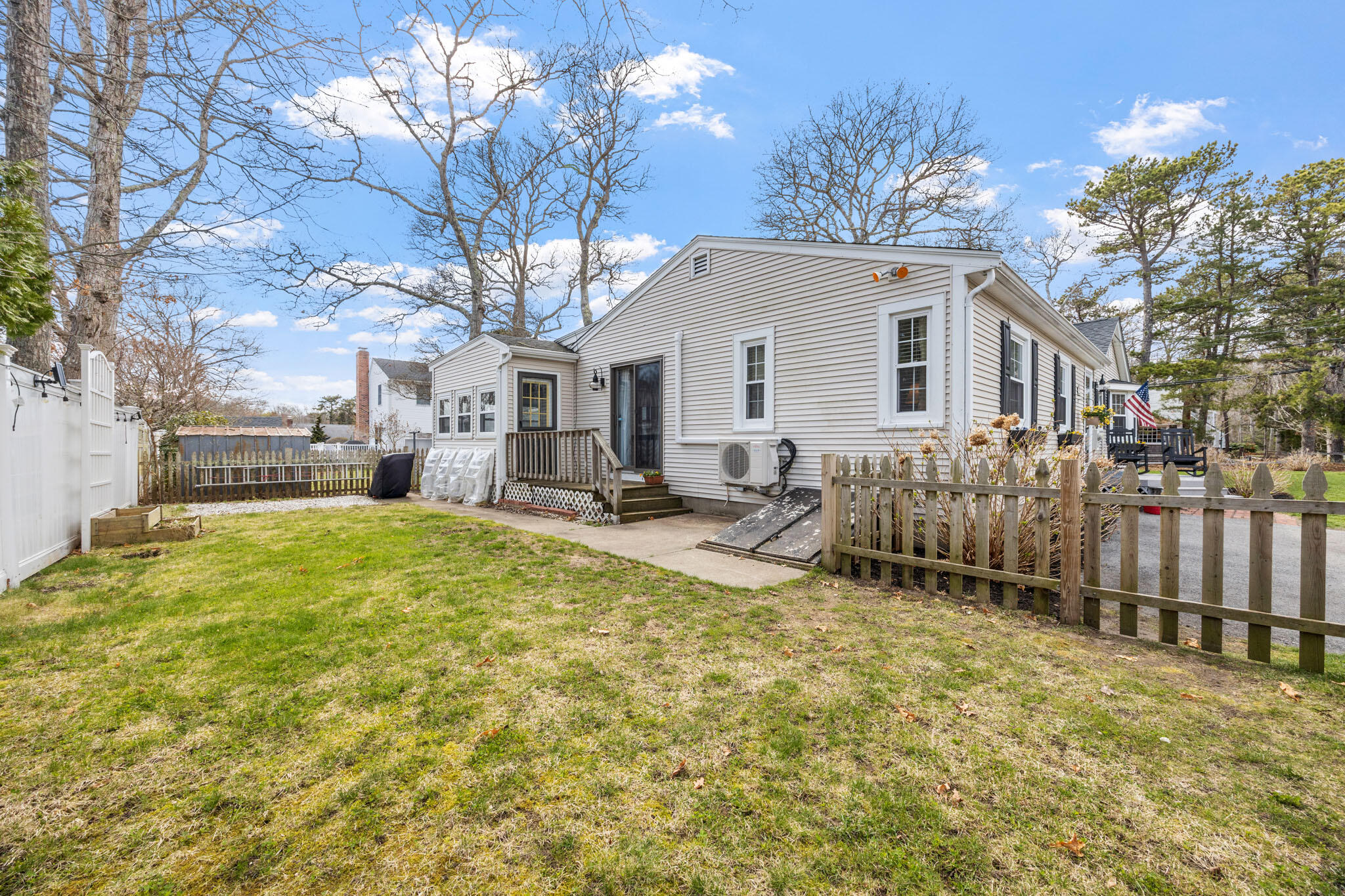 25 Clover Lane Mashpee MA 02649