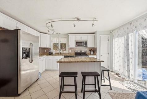 70 Quinaquisset Avenue Mashpee MA 02649