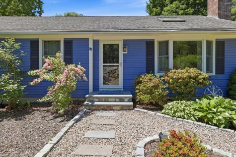 19 Ivest Circle East Falmouth MA 02536