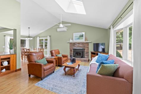 19 Ivest Circle East Falmouth MA 02536