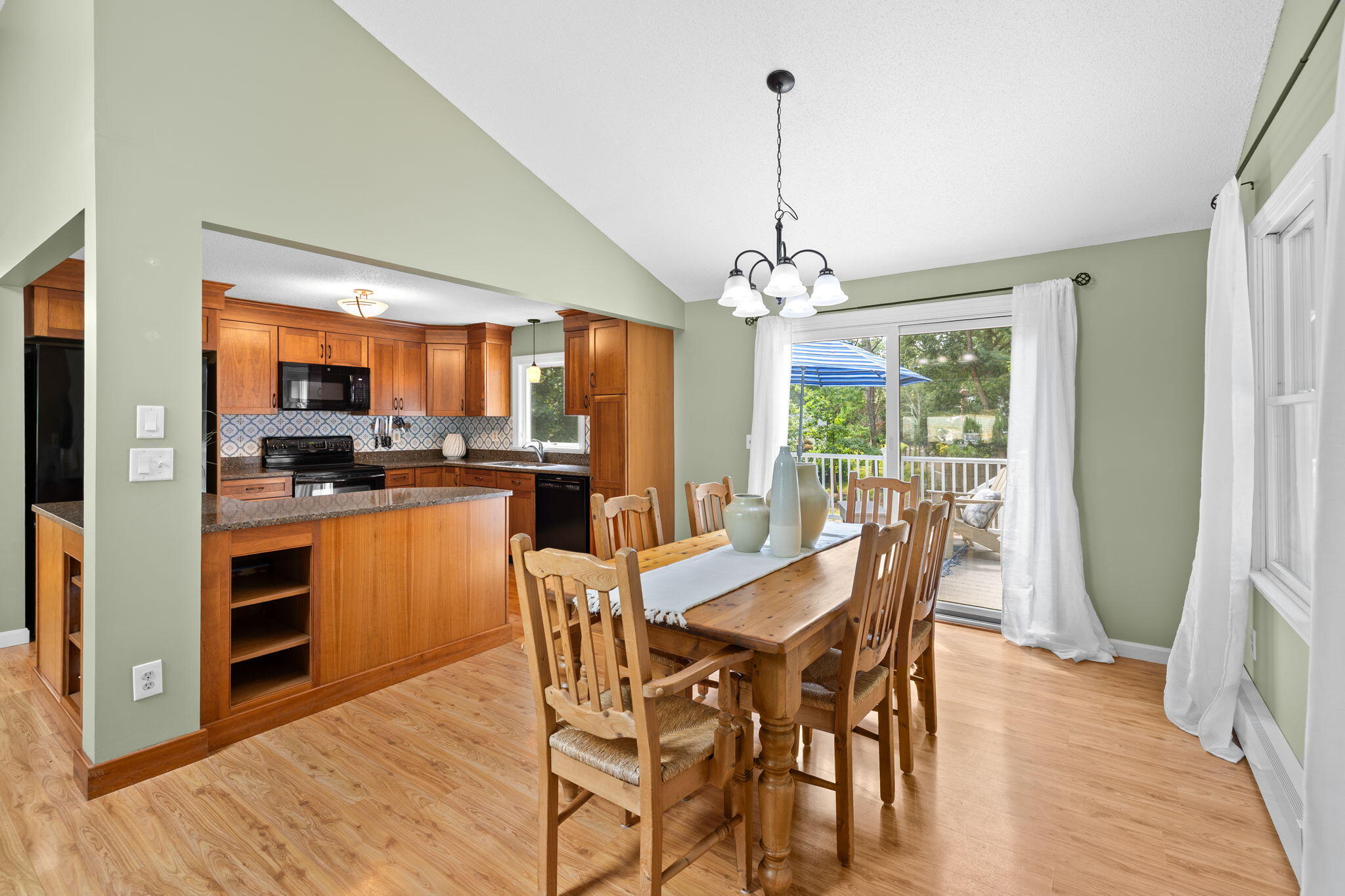19 Ivest Circle East Falmouth MA 02536