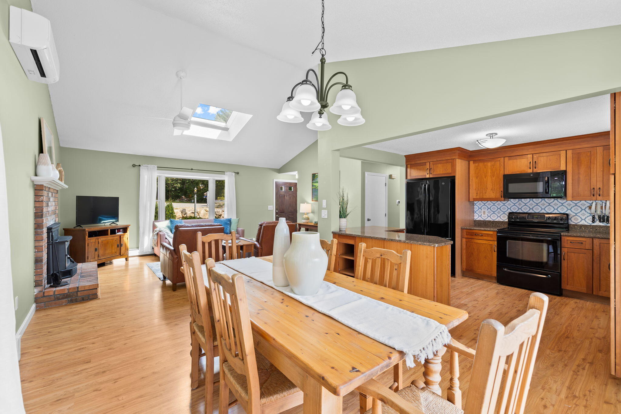 19 Ivest Circle East Falmouth MA 02536