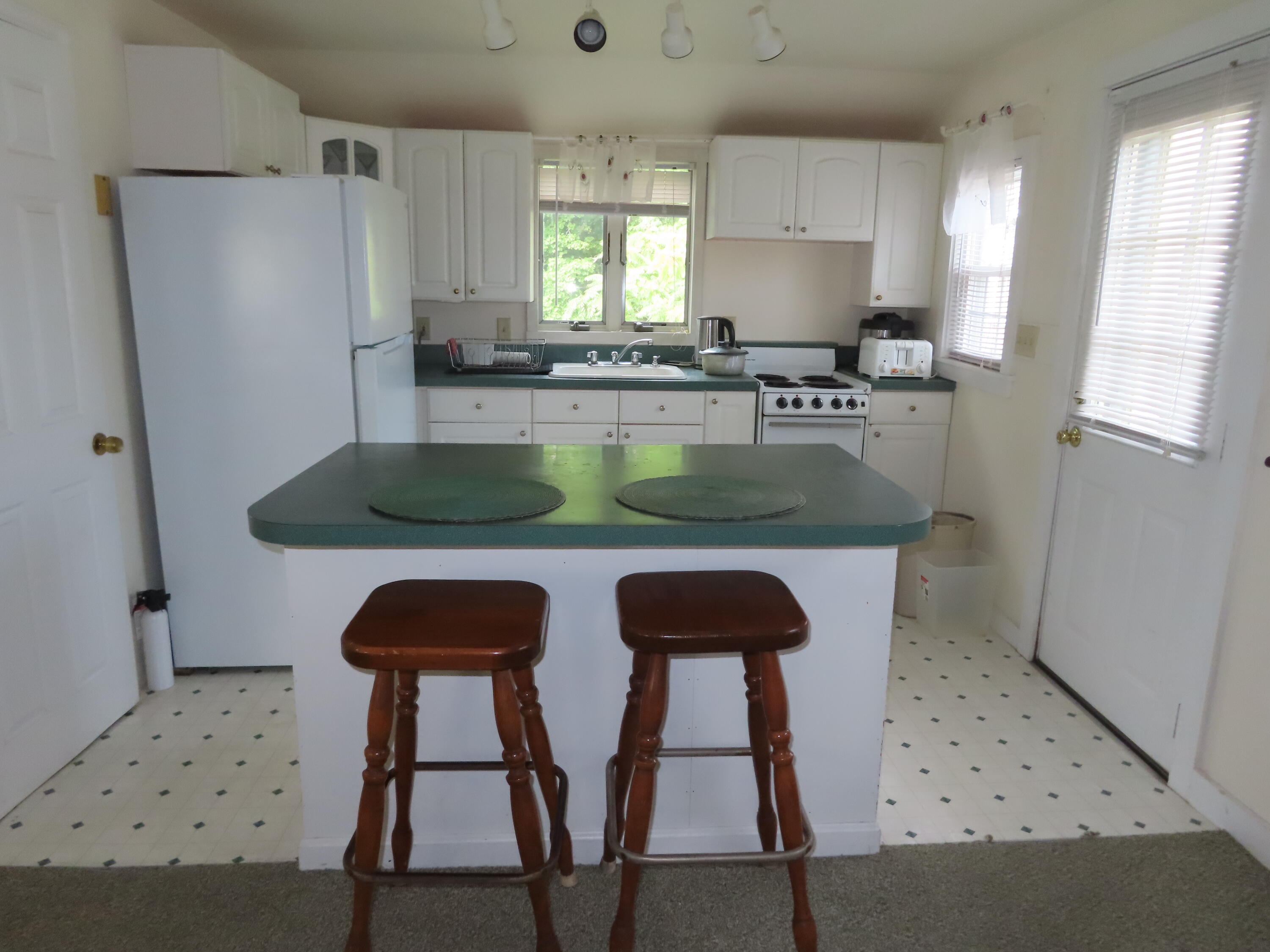 36 Ma-28 West Harwich MA 02671