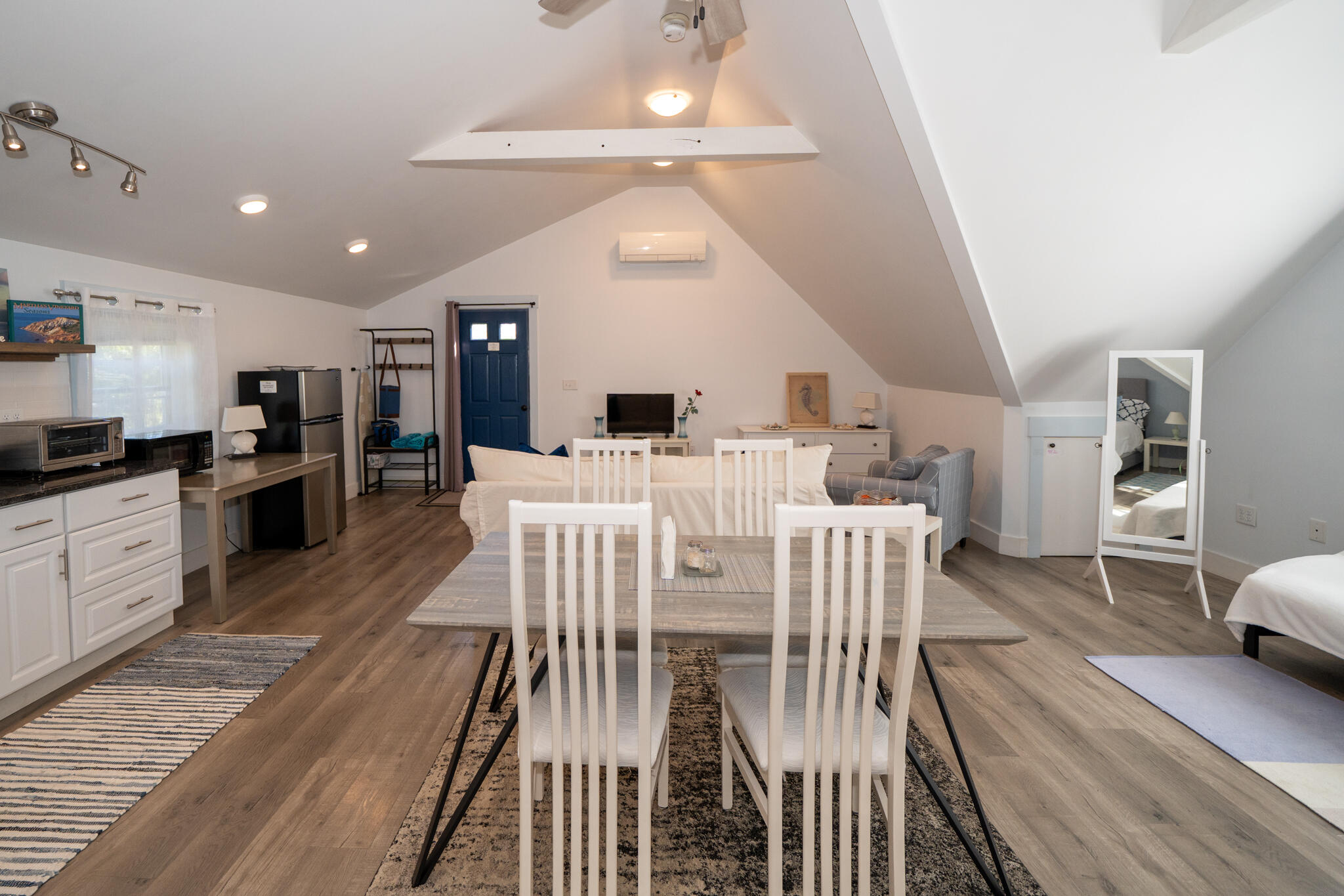 68 Front Street Oak Bluffs MA 02557