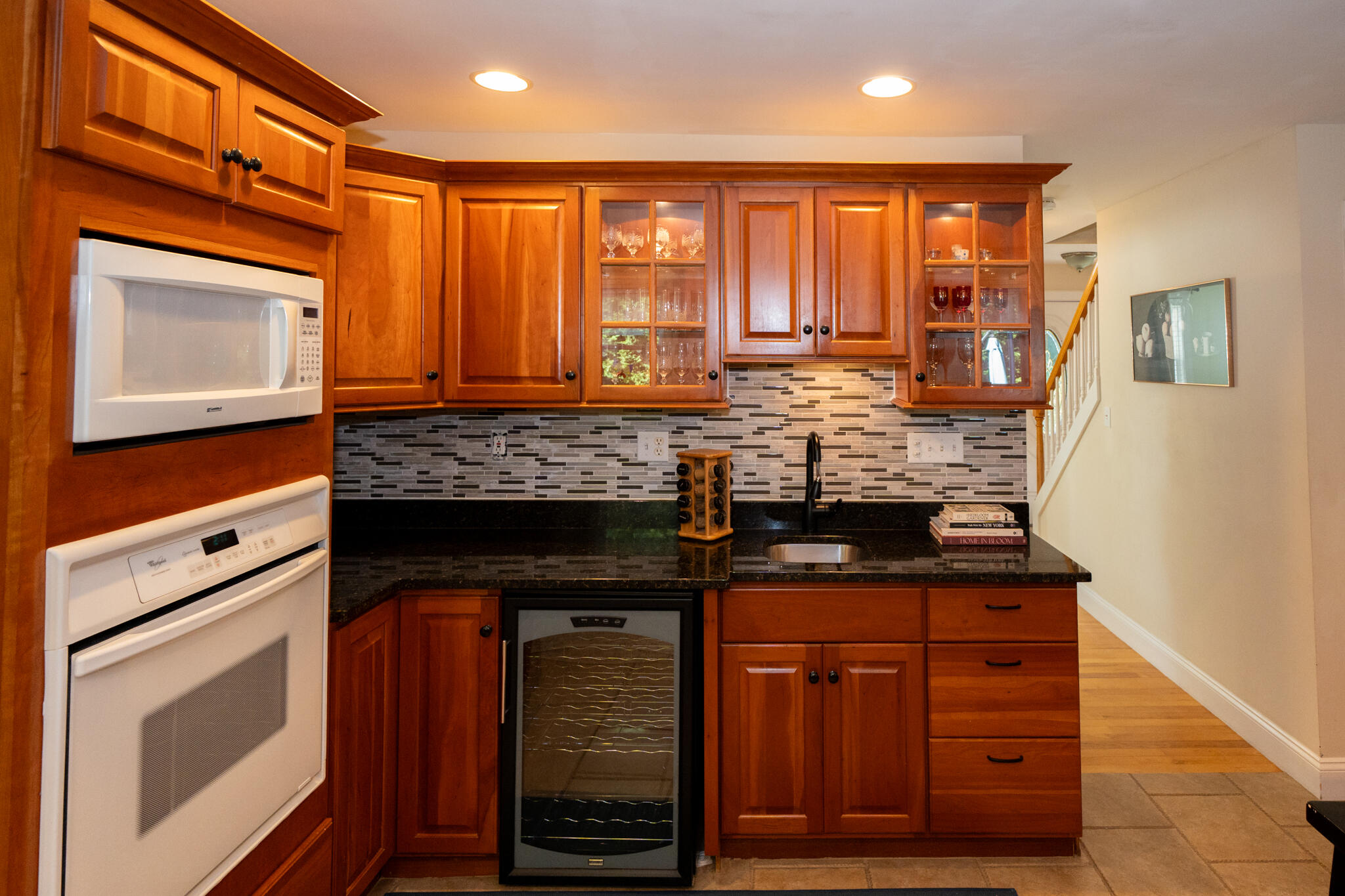 68 Front Street Oak Bluffs MA 02557