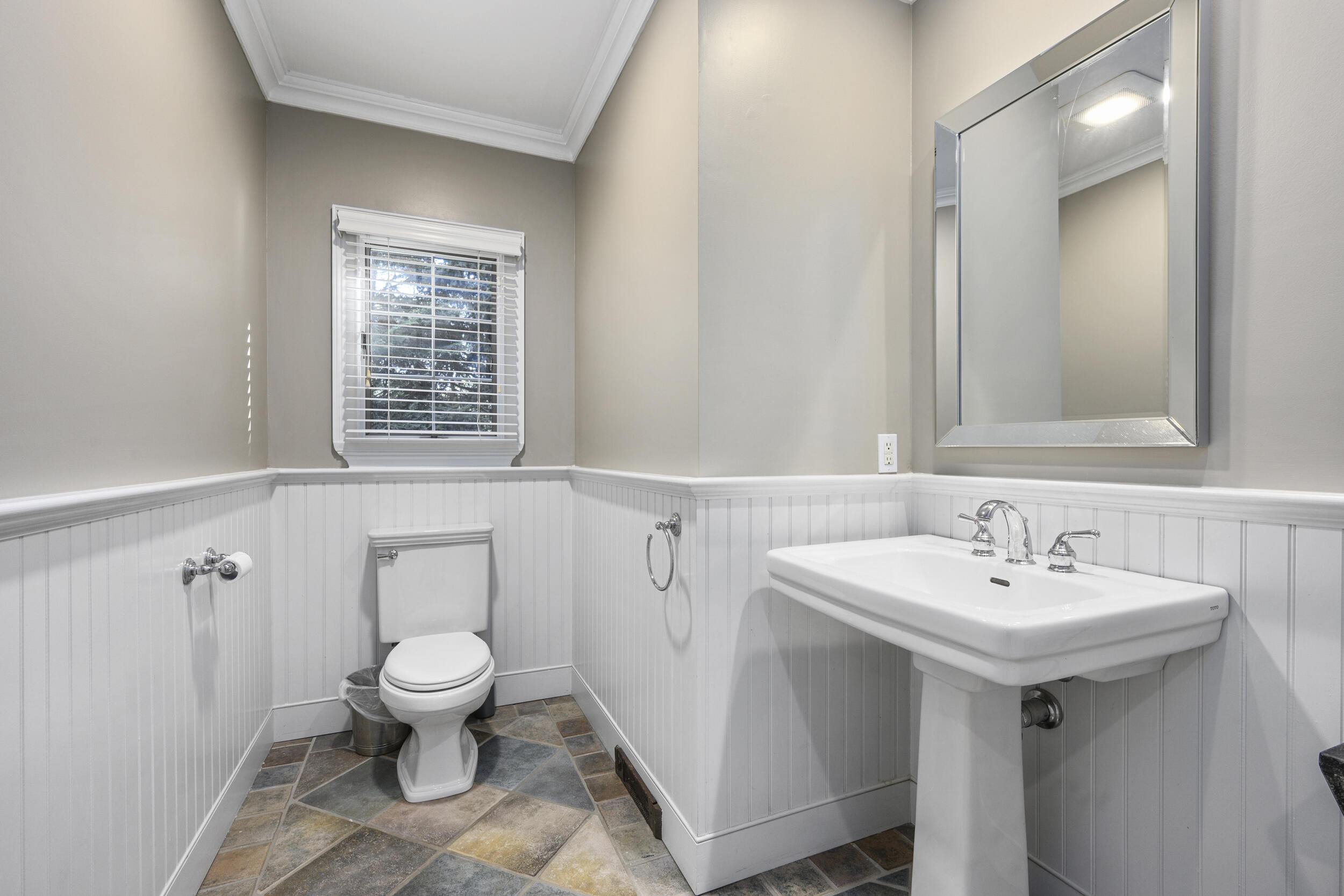 77 Robbins Street Barnstable MA 02655