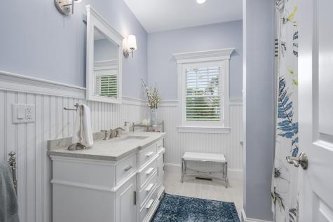 22 Camden Lane Mashpee MA 02649