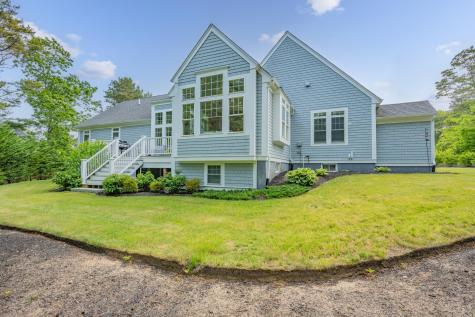 22 Camden Lane Mashpee MA 02649