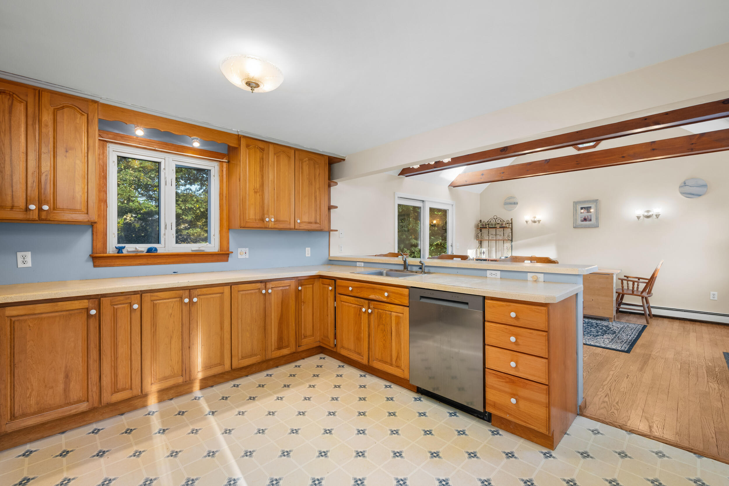 33 Holmes Road Harwich MA 02645