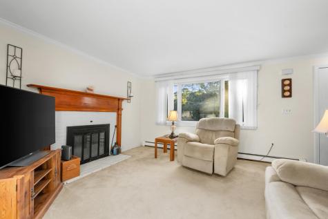 33 Holmes Road Harwich MA 02645