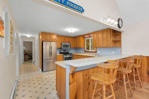 33 Holmes Road Harwich MA 02645