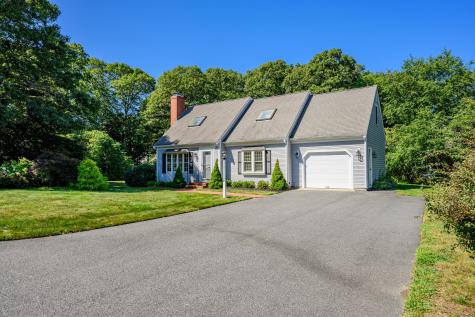 11 Kalmia Way Centerville MA 02632