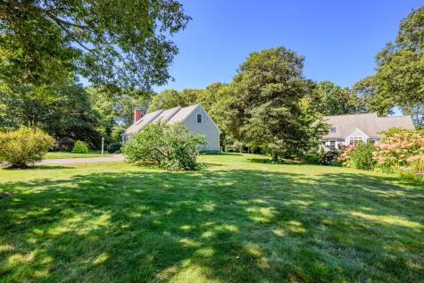 11 Kalmia Way Centerville MA 02632