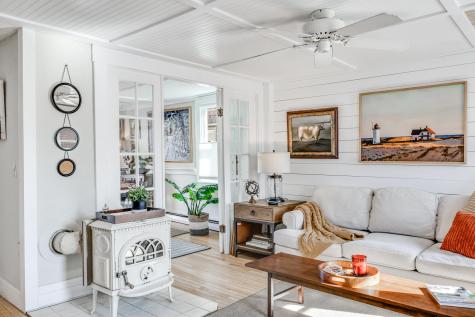 7 Central Street Provincetown MA 02657