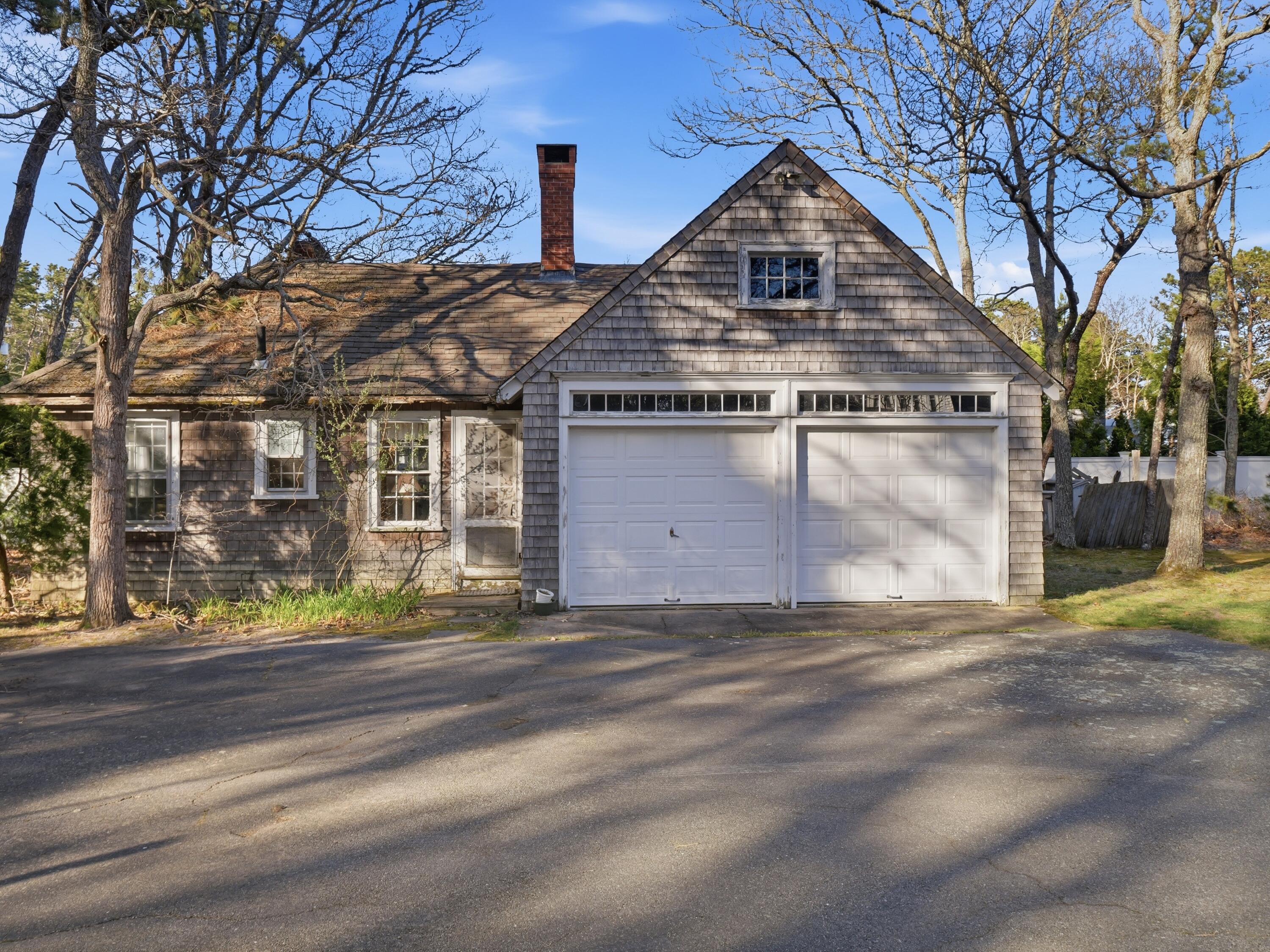 190 Vineyard Road Cotuit MA 02635