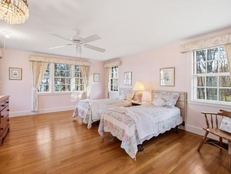 190 Vineyard Road Barnstable MA 02635