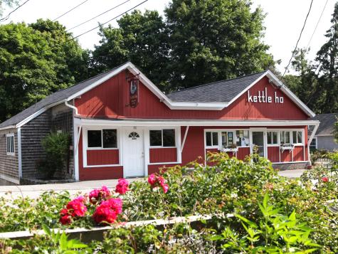 15 Geraldine Road Barnstable MA 02635