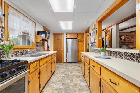 10 Field Road Eastham MA 02642