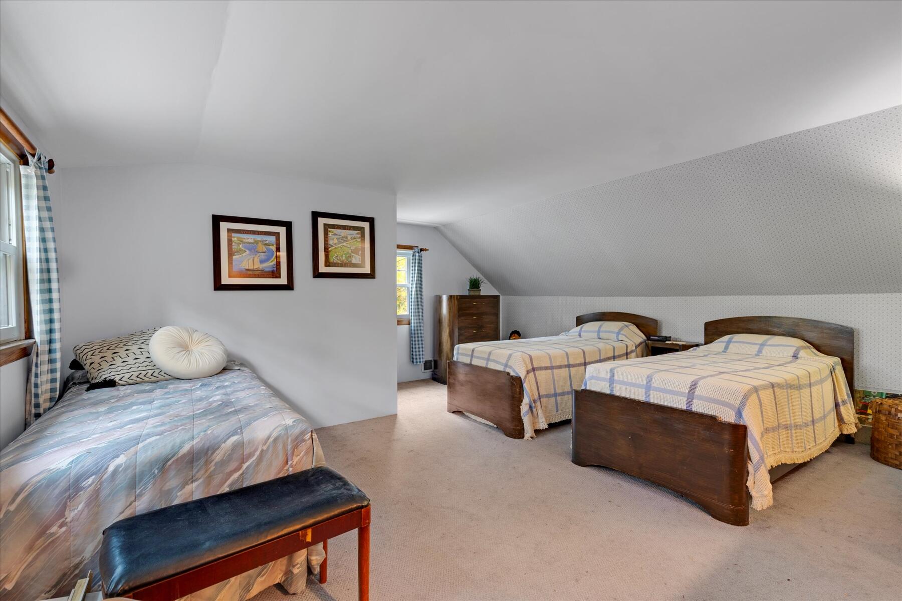 10 Field Road Eastham MA 02642