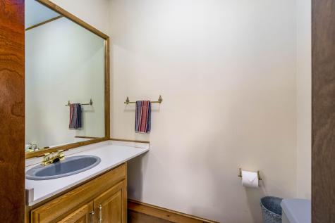 32 Davis Road Yarmouth MA 02664