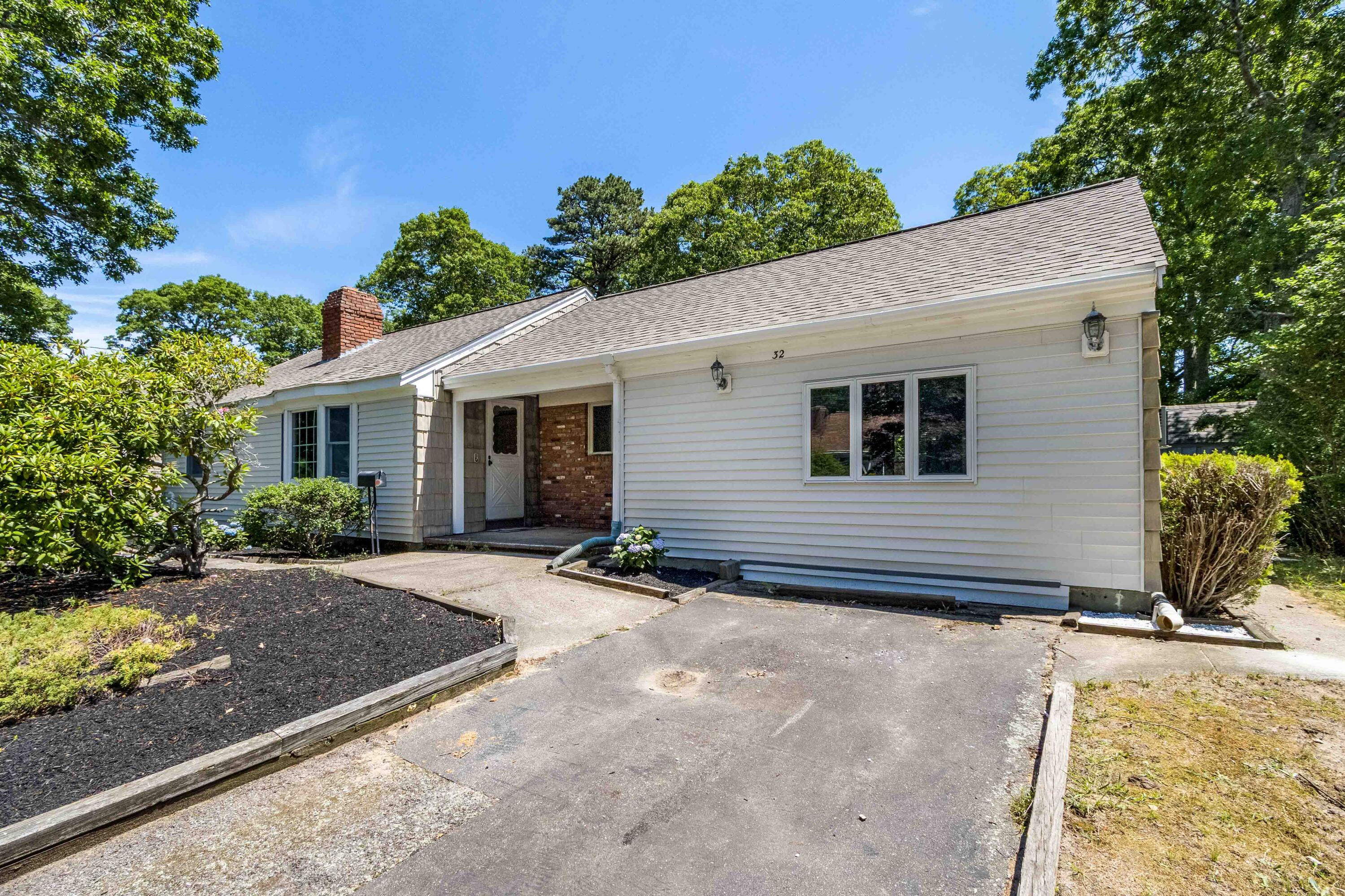 32 Davis Road South Yarmouth MA 02664