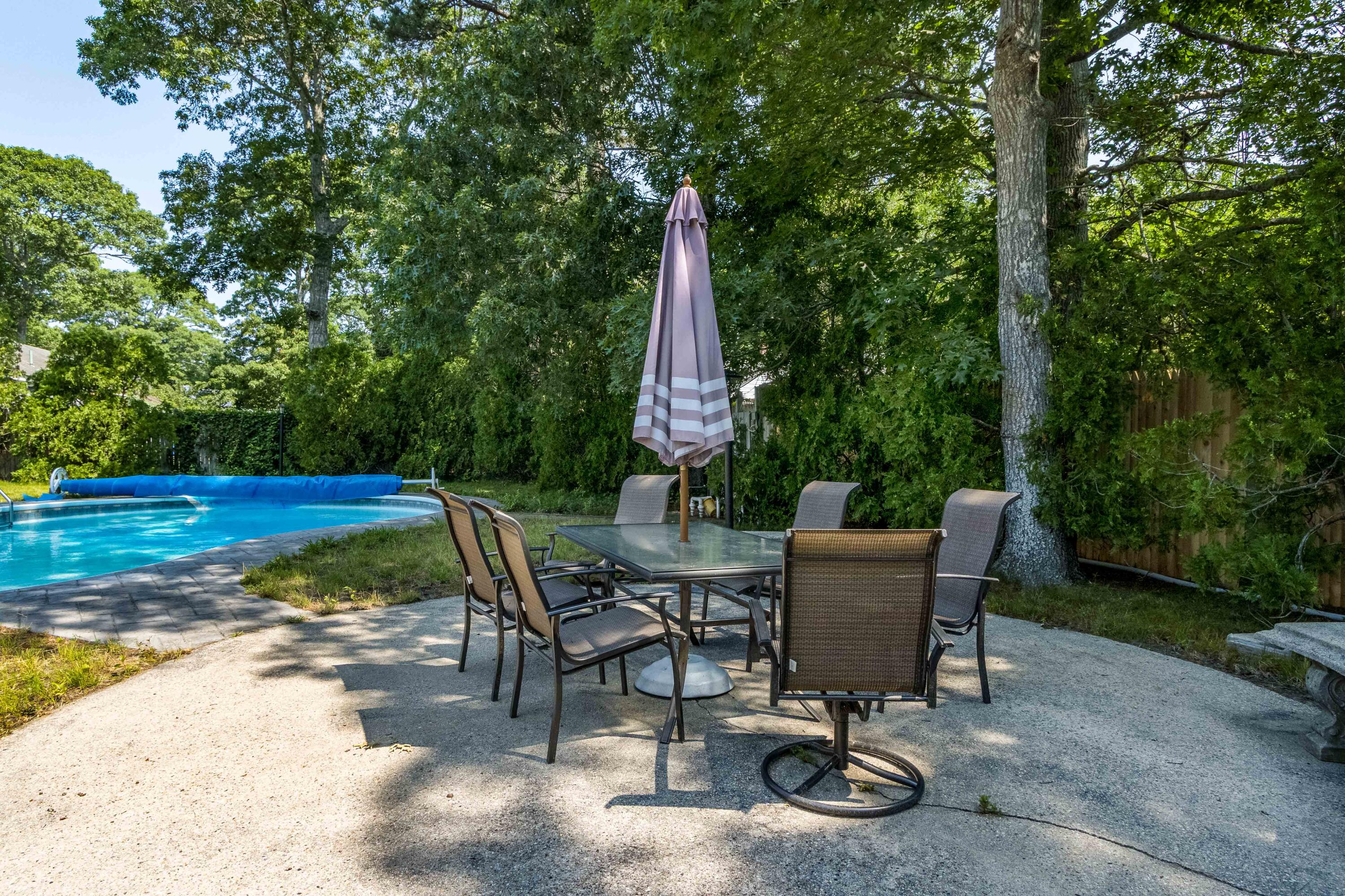 32 Davis Road Yarmouth MA 02664