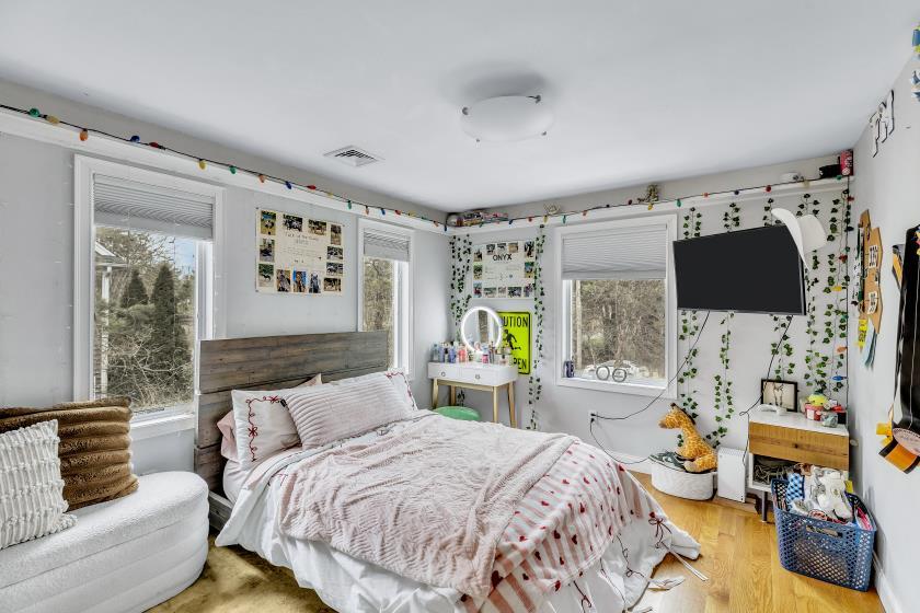 304 Red Brook Road Mashpee MA 02649