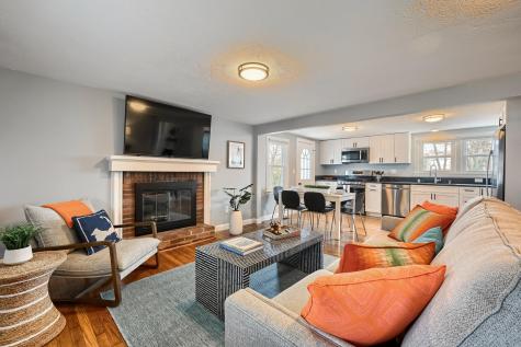 32 Washington Avenue Hyannis MA 02601