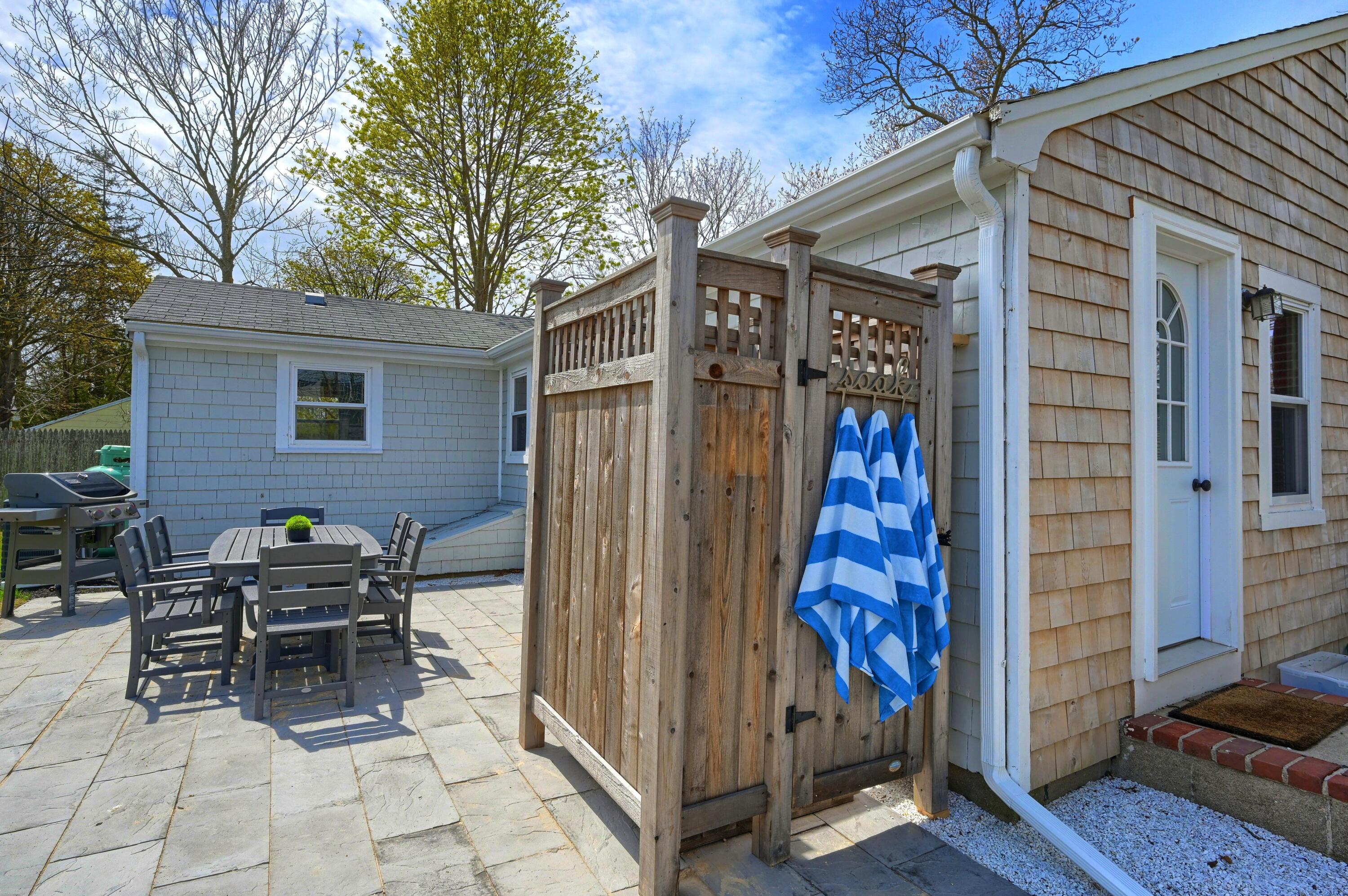 32 Washington Avenue Hyannis MA 02601