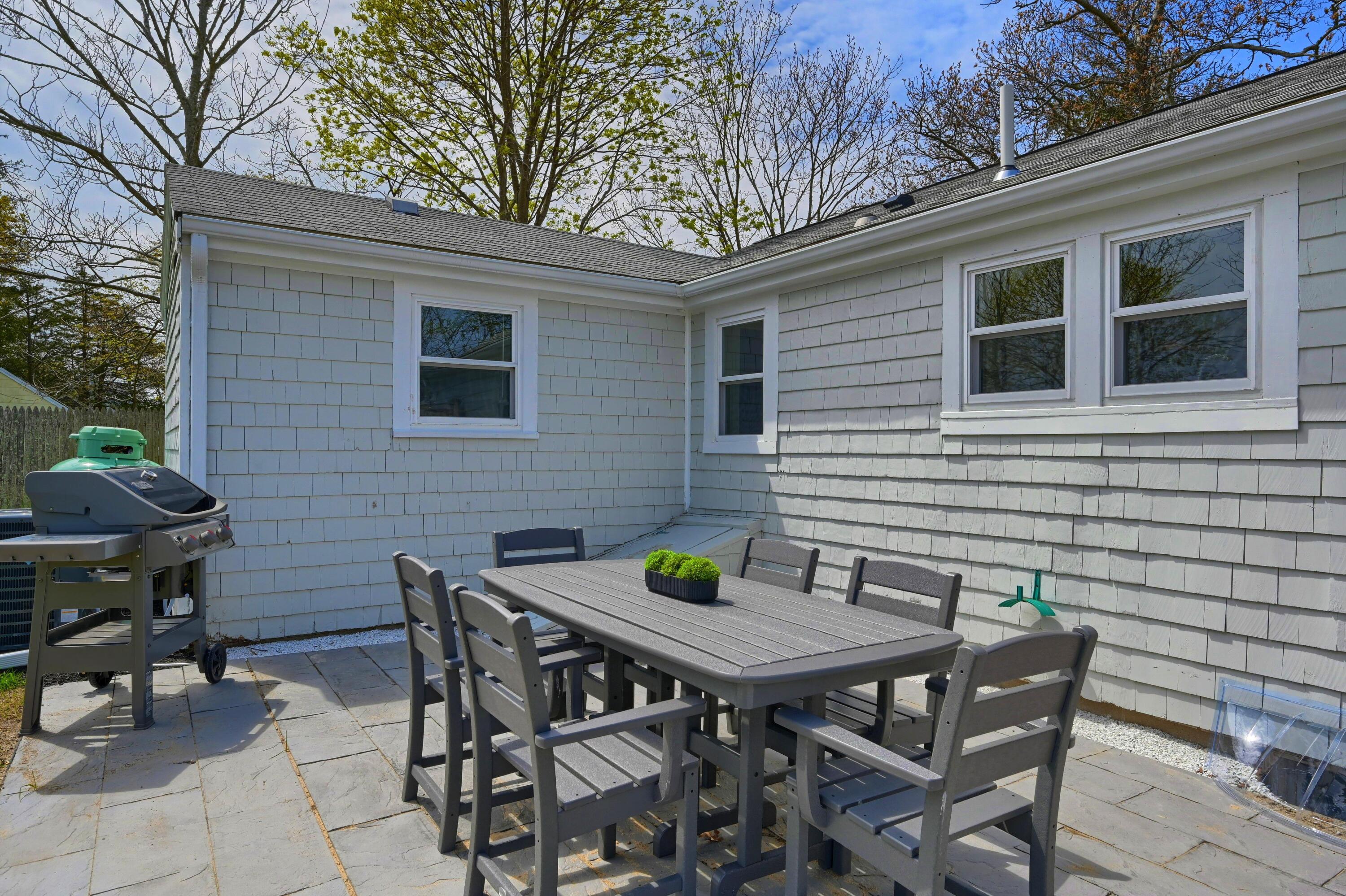 32 Washington Avenue Hyannis MA 02601