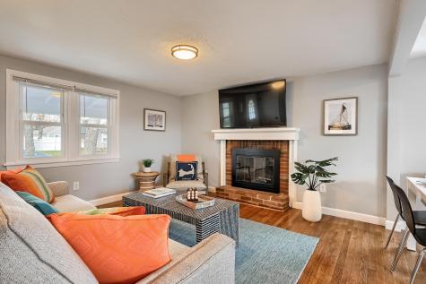 32 Washington Avenue Hyannis MA 02601